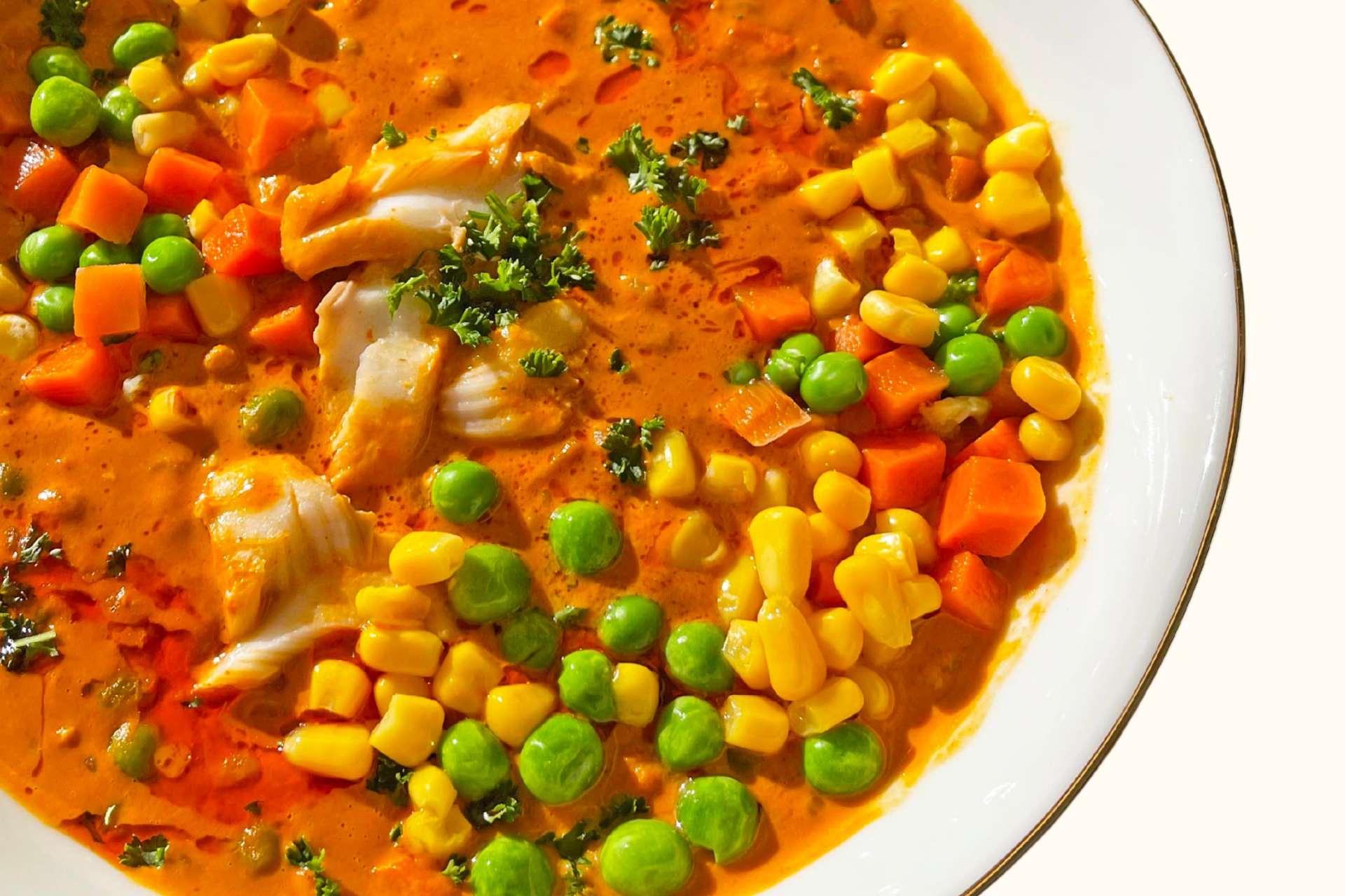 Fiskegryte med Bretagnesaus og byggryn