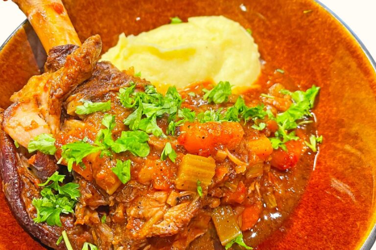 Italiensk lammeskank i rødvinssaus