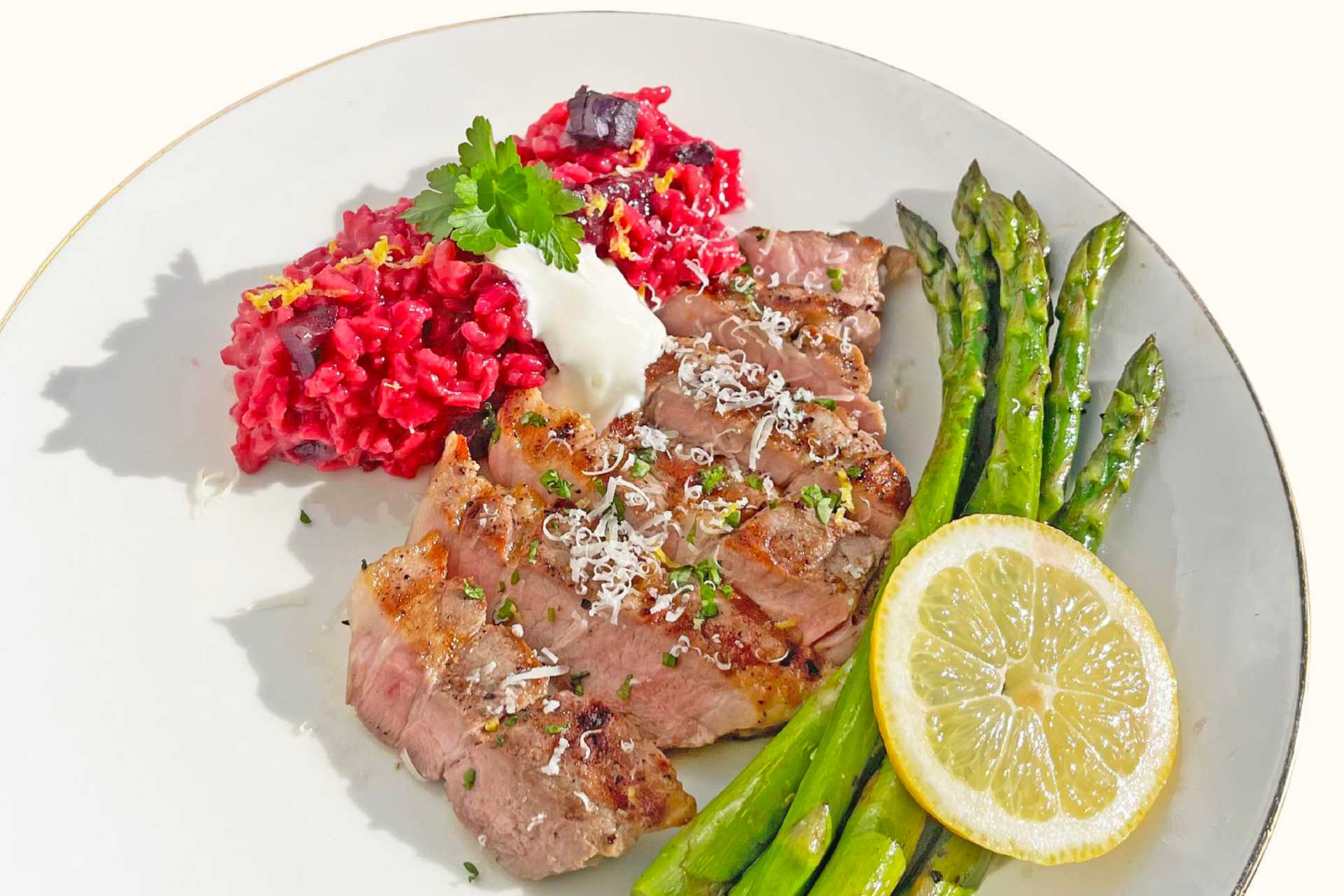 Barbierisotto m_ nakkekotelett & asparges